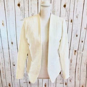 SOLDDD H&M Pleated White Blazer 40/10
